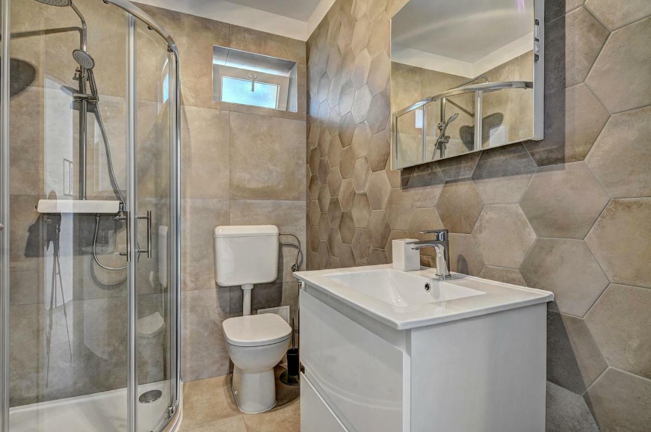 Apartman M Apartment Pula Exterior photo